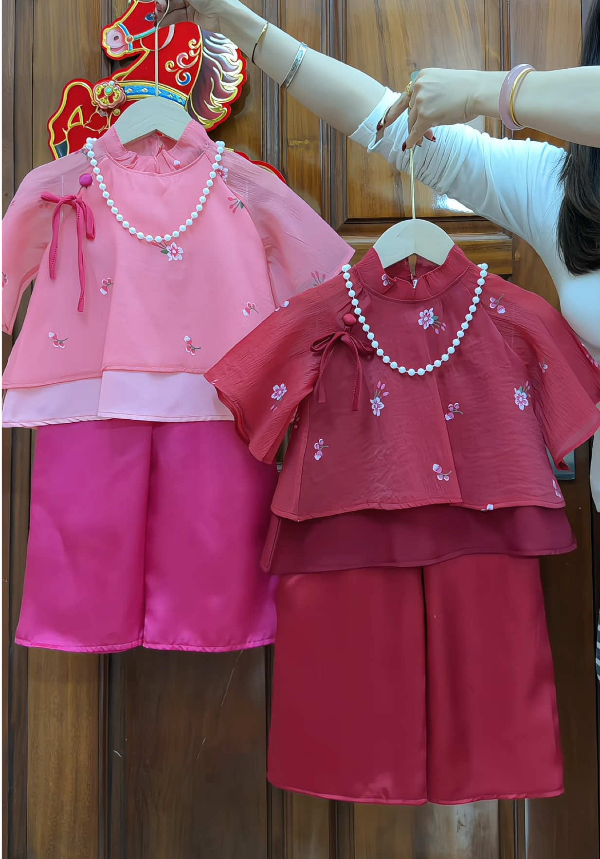 (H01) Set Áo Dài Tơ Hàn Lót Lụa cho bé #thoitrangtreem #tiemmeken #aodaichobe #aodaibegai #aodailua 