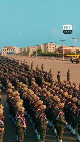 #برومو العرض العسكري في العاصمة… عاد المجد إلى ميادينه. القوات المسلحة الجنوبية بقيادة الرئيس عيدروس الزُبيدي، ترفع رايةً لم تنحنِ منذ أن خفقت أول مرة. في الذكرى الـ58 للاستقلال… شهدت ساحة العروض أول عرض عسكري منذ 1989، إعلانًا أن الجنوب اليوم… أقوى، أثبت، وأقرب للنصر. #نوفمبر_استقلال_الجنوب_يتجدد #حضرموت_تصحح_المسار #aicadenplus
