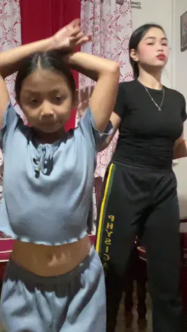 HAHAHA @rhianeee!!! #fyp #foryoupage 