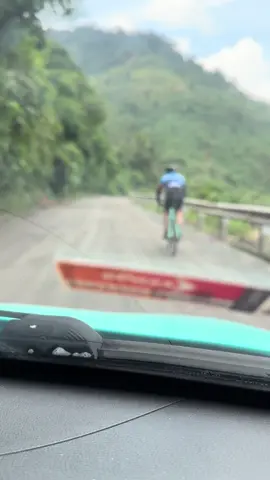 Đường lên bản Tà Rụt - Quảng Trị