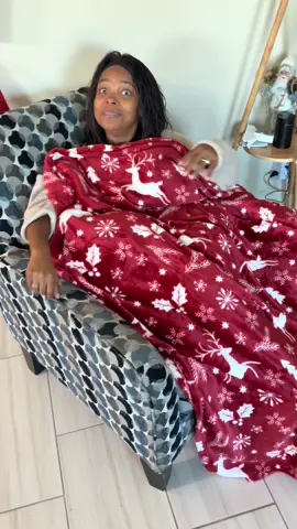 Holiday Throw Blanket Sale still happening! Run for it while you still can. #holidayblanket #christmasblanket #tiktokshopcybermonday #tiktokshopblackfriday #tiktokshopholidayhaul 