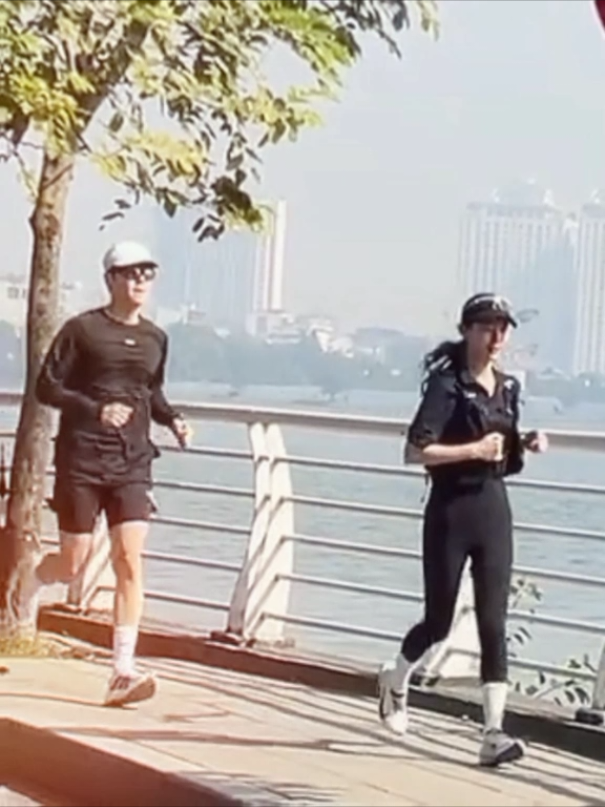 jipyeong ngejar 🤣 #kimseonho #suzy #potraitsofdelusion 