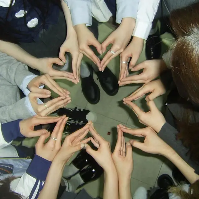 gemess bgtt tangan nya di gituan, ntar gaya apa lagi yahh #hearts2hearts #4u #fyppppppppppppppppppppppp 