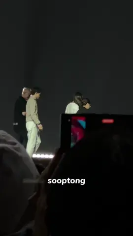 Confidential Shooting 🤣 โคตรจะแก้วมังกรเลยแก  BECKY BIRTHDAY CONCERT #BNewEraBirthdayConcert #srchafreen #beckysangels 