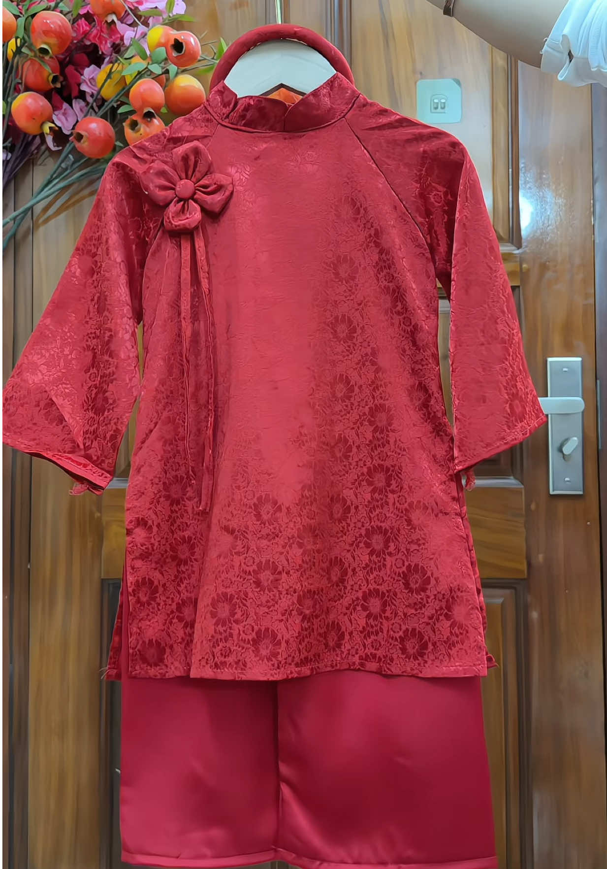 Sét cách tân gấm tặng kèm mấn #thoitrangtreem #tiemmeken #bochobe #aodaichobe #aodaibegai 