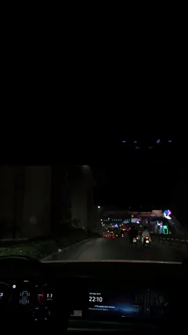 Santa Fe 2025: ngoại hình gây tranh cãi, nội thất gây mê, còn mức tiêu thụ nhiên liệu thì gây… mất ngủ #phuototo 