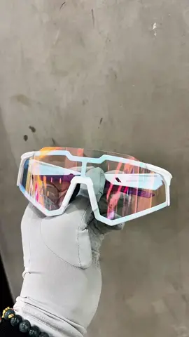 Kính phân cực thể thao đổi màu #kinhthethao #kinhram #kinhmat #kinhramnamnu #duonghoang26 