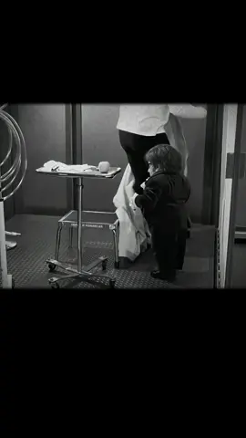 > “Old is Gold ✨ | Charlie Chaplin Fans’ Paradise 🎬 Silent Comedy, Unlimited Smiles 😍” 4. 