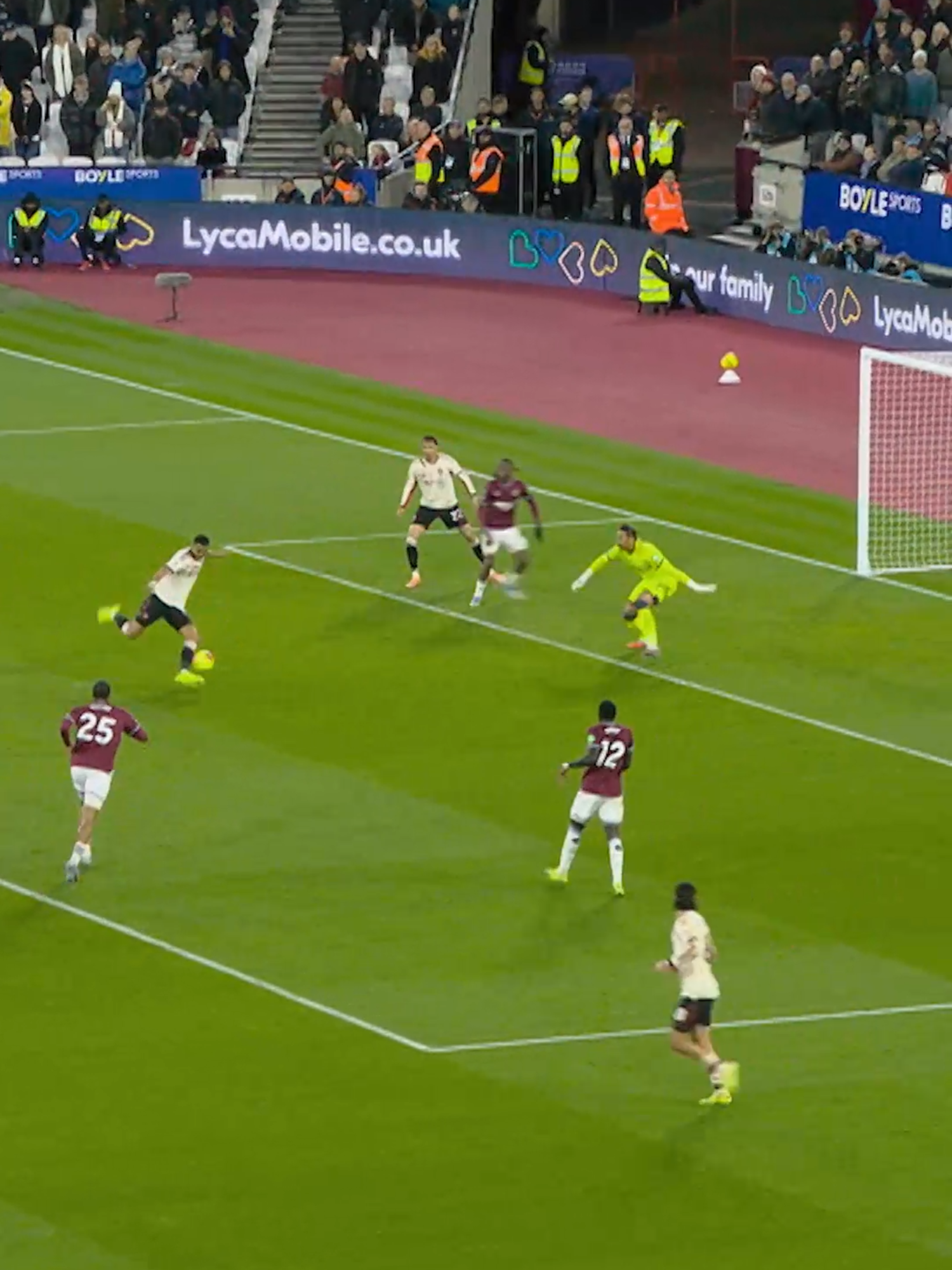 Cody Gakpo securing all three points 🙌 #Liverpool #PremierLeague #LFC