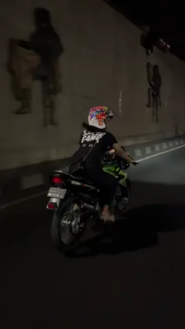 buang buang kerak 🤙🏻 @Speedgank Supply  #rwtl #twostroke 