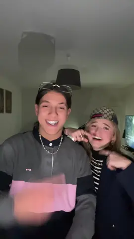 عودها عودها💕😂😂@piavvio☀️ @Cheba Warda Charlomanti 