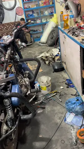 Bullet half engine repair #fyppppppppppppppppppppppp #customhubb #bullet #classic 