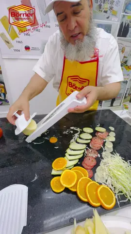 ترتيب، سرعة، ونتيجة مثالية كل مرة! اكتشفي ليش قطّاعة Börner V3 تعتبر خيار ملايين المستخدمين حول العالم. 🇩🇪✨ #قطاعة_V3 #قطاعة_الخضار #ادوات_مطبخ #مستلزمات_المطبخ #تقطيع_سهل #مطبخ_عملي #جودة_المانيا #V3_الألمانية #تنظيم_المطبخ #مطبخ_عصري #تسوق_الان #عروض_المطبخ 