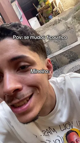 As conversa atravessada, se alguém muda pra outro país já começa a galera falando que fulano tá rico. #mineiro #viral #foryou 