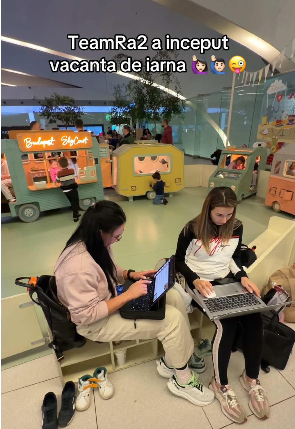 TeamRa2 a inceput vacanta de iarna 🙋🏻‍♀️🙋🏻‍♂️😜 #teamra2 #vacanta #Bali #munca #motivatie 