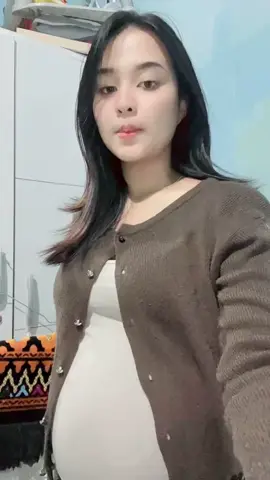 bumil cantik perut besar, enak untuk ditengokin🤰💦💦💦 #bumilcantik #bumil #16week #hyper #fyp 