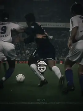 Ronaldinho prime ? ||#ronaldinho #footballtiktok #fyp #viral #deiv7cr 