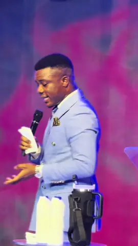 GOD IS VISITING YOU:🇬🇭🇺🇸🇳🇬#twiworship #accraghana🇬🇭 #ghanatiktok🇬🇭 #trend 