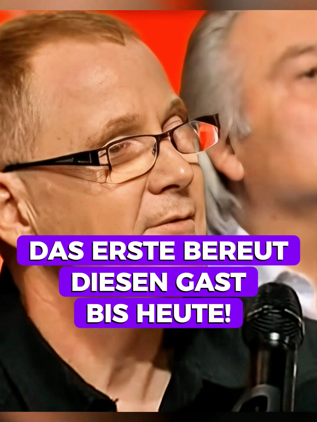 Die Integration von Muslimen in westliche Länder ist oft schwierig, weil kulturelle und religiöse Unterschiede tief verwurzelt sind 🕌. Viele Muslime kommen aus Ländern mit anderen Werten bezüglich Frauenrechten, Meinungsfreiheit oder Trennung von Staat und Religion, was zu Missverständnissen führt 🤝. Sprachbarrieren und fehlende berufliche Anerkennung erschweren den Einstieg in den Arbeitsmarkt zusätzlich 💼. In manchen Stadtteilen entstehen Parallelgesellschaften, in denen westliche Normen kaum gelebt werden und Integration kaum stattfindet 🏘️. Das führt manchmal zu Spannungen mit der einheimischen Bevölkerung, die sich fremd im eigenen Land fühlt 😔. In der Vergangenheit gab es immer wieder schwere Konflikte, etwa nach den Anschlägen von Paris 2015 oder den Kölner Übergriffen in der Silvesternacht 2015/16 ⚖️. Auch die Salman-Rushdie-Affäre, die Karikaturenkrise oder die Morde an Theo van Gogh und den Charlie-Hebdo-Redakteuren zeigen, wie schnell religiöse Empfindlichkeiten eskalieren können ✍️. Solche Ereignisse haben das Vertrauen zwischen Muslimen und Nicht-Muslimen nachhaltig beschädigt 🔍. Wenn Integration nicht besser gelingt, bleibt die Gefahr von Polarisierung und neuen Konflikten bestehen 🌍. Offene Gespräche, klare Regeln und gegenseitiger Respekt wären der beste Weg, um das zu verhindern ❤️.