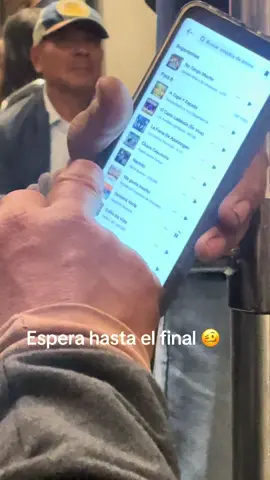 Los boomers aprendieron a hacer catfish 😭🫵🏻 #fyp #foryou #metrocdmx 