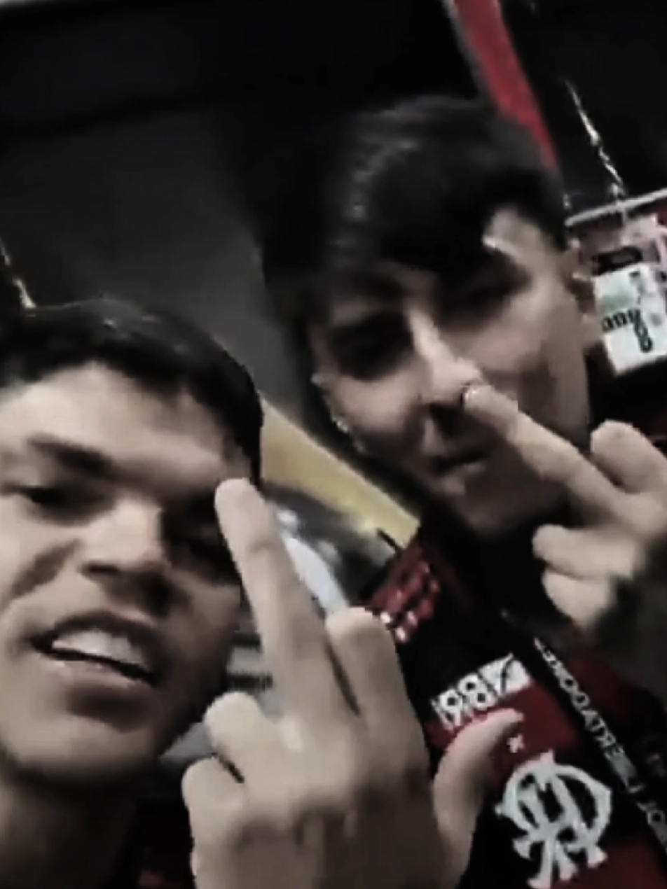 O PULGAR É MAL 😈5️⃣🇨🇱 #erickpulgar #flamengo #skillsfootball #viraliza #foryoupage 