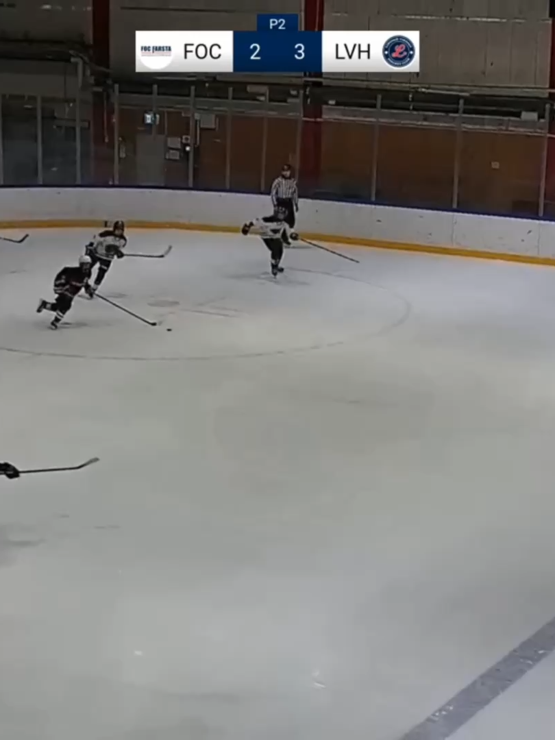 Mål. HUGO CLAESSON Assist. EMIL ENGLUND #hockeymoments #hockeyseason #hockeyboys #hockeygame #ishockeyskill