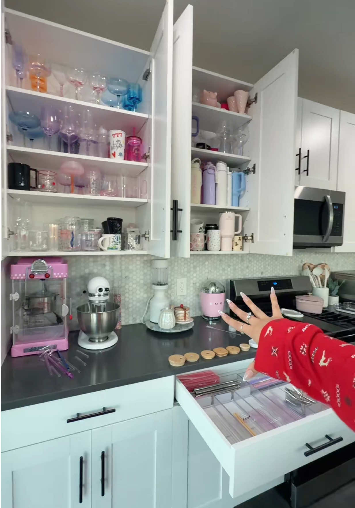 well… atleast my straw collection is organized 💃✨ see you in part 2 