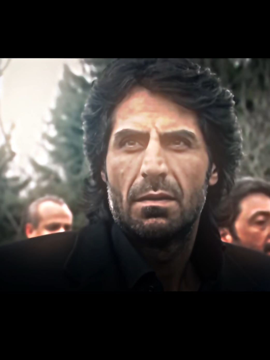 زلفي يوكسل ينقذ كل من في المقبرة #وادي_الذئاب #عبد_الحي #عبد_الحي🐺 #مراد_علمدار 