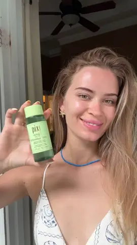 Your Daily Dose of Glow 💚 Your Glow routine simplified. Powered by skin-loving botanicals, Antioxidants and nourishing actives to hydrate, balance and revive — every step is a boost toward brighter, healthier-looking skin! Your Glow Essentials: 💙Antioxidant Tonic: Sweep over face and neck after cleansing to revitalize and protect with Birch Water 🤍 Hydrating Milky Mist: Mist over face anytime for instant hydration with Hyaluronic Acid 💚 DetoxifEYE: Apply under eyes or on cheekbones to refresh and cool with Cucumber 🧡 On-The-Glow BLUSH in Juicy: Swipe on cheeks or lips for a buildable peachy-coral Glow with Ginseng ❤️ +Hydra LipTreat in Poppy: Smooth over lips for soft, nourished colour with Avocado Oil 💗 LipTone in Prettiness: Apply to lips for a personalized pop of colour with Rosehip Seed Oil 🤎 Endless Silky Eye Pen in BronzeBeam: Line eyes for long-lasting definition with Vitamin E From prep to polish, every swipe enhances your natural Pixi radiance 💫 Which one will you reach for first? IG: @_k_safronova_ #PixiBeauty #PixiGlow #GlowEssentials #DetoxifEYE #OnTheGlowBLUSH    