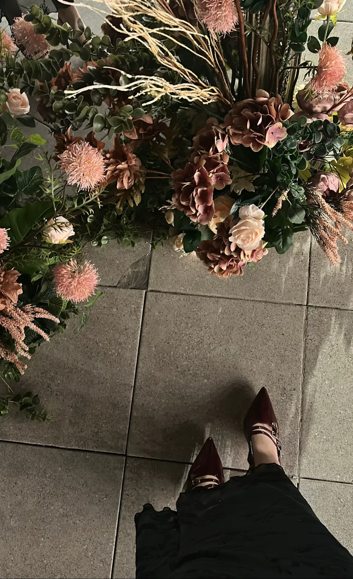 ريمٍ لعوب منه ماتوب ما شفت مثله فالشمال وفـ الجنوب ما هو محال أقرب تعال وأفتح مجال الوصل يا سيد الدلال شفت الهموم في كل يوم  ويلاه يا خلي على بعض العلوم مادري يصير أو ما يصير الله يحقق حلمٍ بقلبي كبير أنت الملاك أعشق هواك ياللي تفردت بغلاك #🦌 #explore #like  #بدر_العزي #مالي_خلق_احط_هاشتاقات 