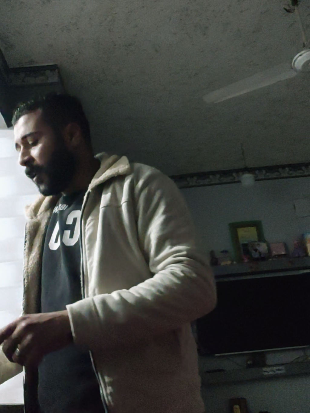 انسى إني تاني قلبك ده تاني اعيش معاه 😔🖤 #fyp #viral #اكسبلور #عبسلام #على_فاروق 