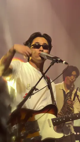 I could stare at him the whole day #wavetoearth #w2e #concert 