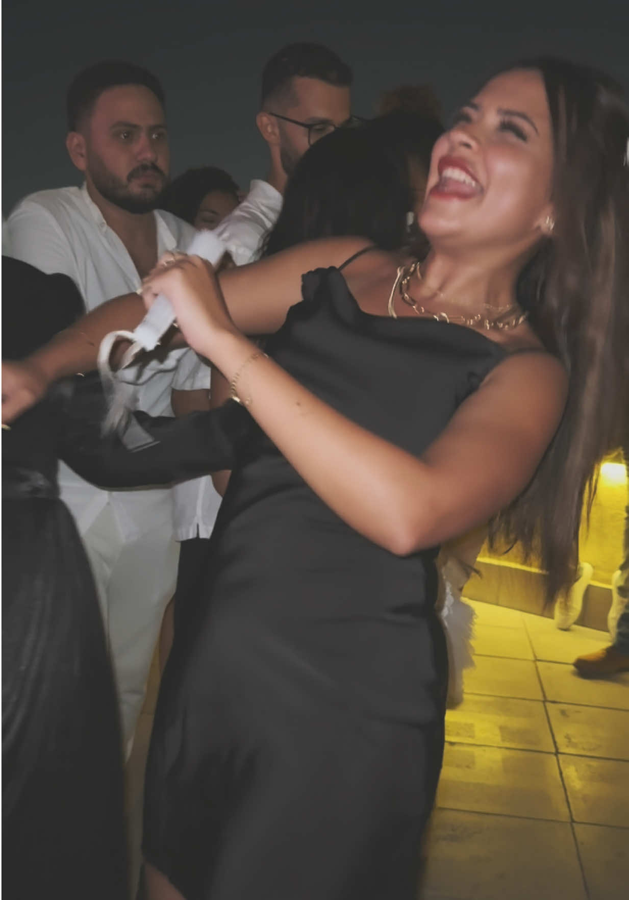 Follow for more coverage on ig elitemoments.eg  #الشعب_الصيني_ماله_حل😂😂 #egypt #viraltiktok #fypage #wedding 