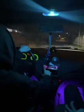 danış görey gözelim mene revaydıme başgasını sevib meni bedbext elemey? seni canınna çox seven oğlana oğlannan vurduğun udardan danış teki sen danış susma.