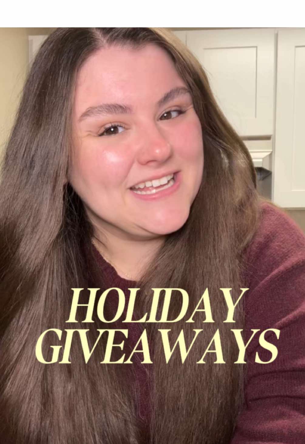 I love being able to share my favorites with you, and I’d love to give some of that love back ❤️  Tag the brands you’d love to receive product from in a giveaway! And brands, please feel free to add to the holiday giving pool 🤭 #giveaway #giveaways #holidaygiveaway 