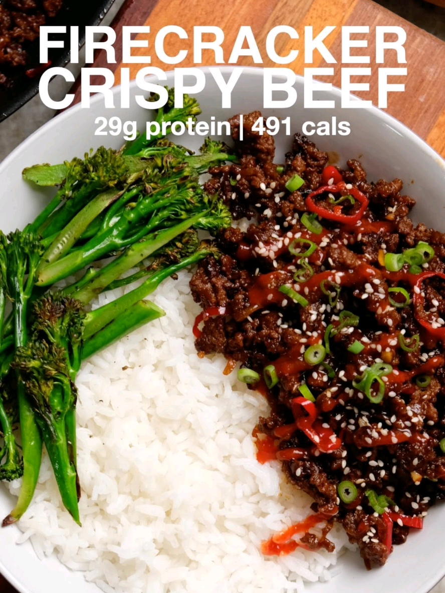 🔥 Firecracker Crispy Beef Rice Bowl 🔥 The PERFECT quick & easy weeknight meal — spicy, sticky, crispy and absolutely unreal 🤌😮‍🔥 SAVE this recipe for later 🙏🔥 🛒 Your Shopping List 4 tbsp sriracha 2 tbsp runny honey 2 tbsp light soy sauce 2 tbsp rice wine vinegar 1 tbsp groundnut oil (or any neutral oil) 1 onion, thinly sliced 450g lean beef steak mince (I used 12%) 2 garlic cloves, finely chopped 10g ginger, finely grated 1 red chilli, deseeded and thinly sliced Sesame seeds, to garnish 4 spring onions, to garnish 600g cooked rice — 150g per serving 150g tenderstem broccoli, sliced Crispy beef coated in a fiery-sweet firecracker sauce 🔥 served over fluffy rice with crunchy greens… trust me, this one SLAPS. @The Good Bite  #TheGoodBite #Firecracker #Crispy #Beef #Rice 