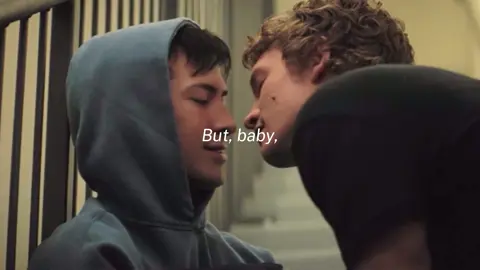 hbo lighting has us in the upside down like damn I CANT SEEE #heatedrivalry #hollanov #shanehollander #ilyarozanov #edit 