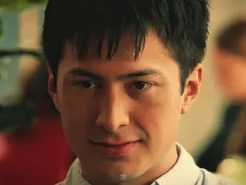 #SHANEHOLLANDER he's my close personal friend #heatedrivalry #ilyarozanov #hudsonwilliams #connorstorrie 