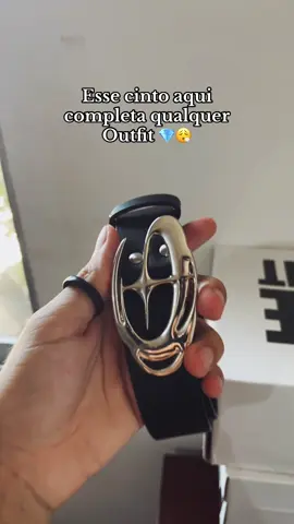 Aproveita que tá no precinho da black friday #blackfriday #tiktokshop #estilo #y2k #mídia 
