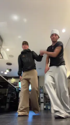 Malachi if I don’t see you in the next month we throwing hands @Malachi Barton 😔😤 Dc me! #missmypookie 