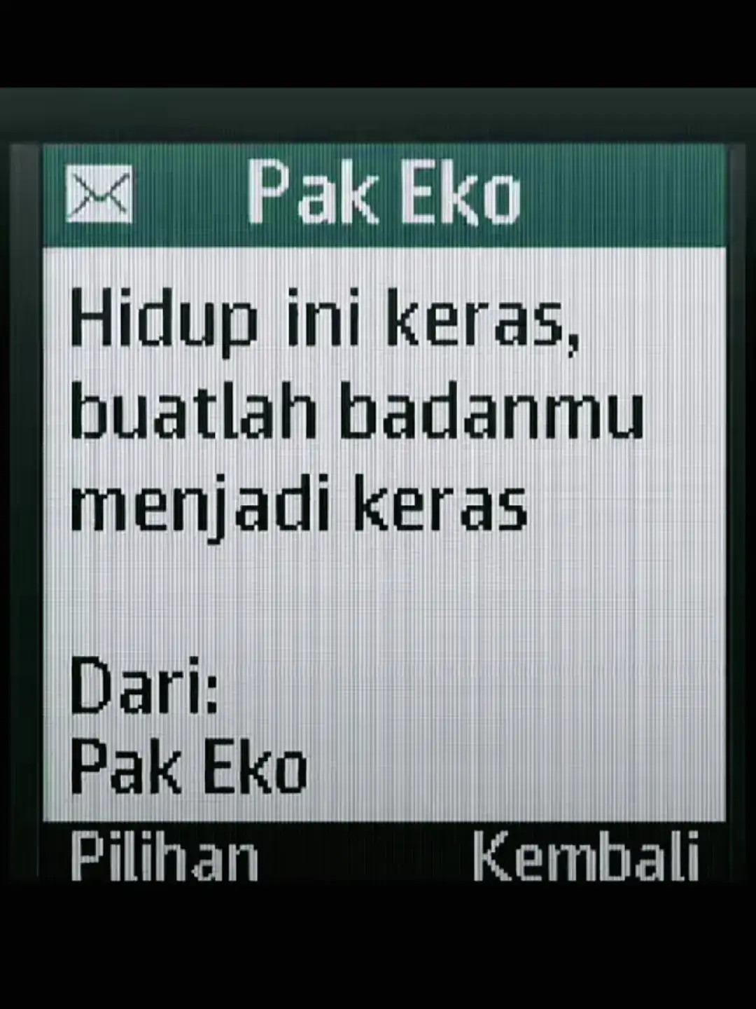 Bahan-bahan (untuk 4-5 porsi):   - 500 gram beras (cuci bersih, tiriskan) ​ - 750 ml santan kental ​ - 2 lembar daun salam ​ - 2 lembar daun jeruk ​ - 1 batang serai (geprek) ​ - 1 sdt garam ​ - 1/2 sdt merica bubuk ​ - 1/2 sdt gula pasir (opsional) ​ - Minyak secukupnya untuk menumis bumbu   Bumbu halus:   - 5 butir bawang merah ​ - 3 butir bawang putih ​ - 2 siung bawang merah besar (opsional, untuk rasa lebih kental) ​ - 1 cm jahe ​ - 1 cm kunyit ​ - 1 butir kemiri (bakar terlebih dahulu)   Langkah-langkah:   1. Tumis bumbu halus dengan sedikit minyak hingga harum dan matang. ​ 2. Tambahkan daun salam, daun jeruk, dan serai geprek, tumis lagi selama 1-2 menit. ​ 3. Masukkan beras yang sudah dicuci, aduk rata hingga beras terbalut bumbu. ​ 4. Tuang santan kental, garam, merica, dan gula (jika menggunakan), aduk hingga merata. ​ 5. Masak dengan api sedang hingga santan mulai menyusut dan permukaan agak kering (sekitar 5-7 menit), sesekali diaduk agar tidak gosong. ​ 6. Pindahkan ke panci presto atau wajan pengukus, tutup rapat. ​ 7. Jika menggunakan presto: masak dengan api sedang hingga bunyi 