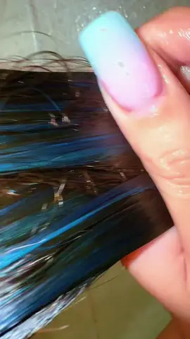 w speed #buublyies #bluehair #dyedhair #peekaboo #xyzbca 