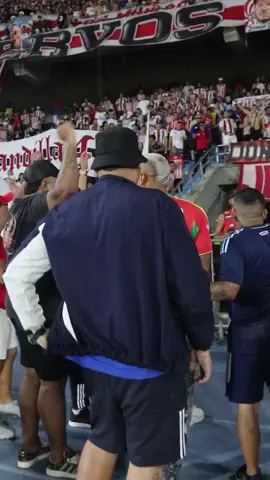 Visita de viera en el estadio ❤️🤍#viera#metropolitano #juniordebarranquilla 