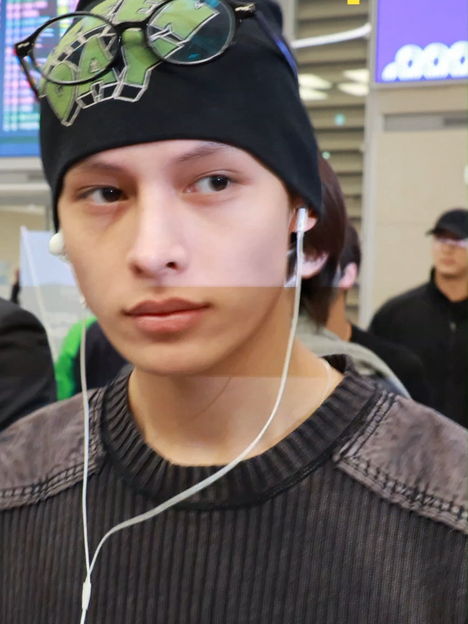 Cortis is trending for a reason—hot, handsome, and genuinely kind 😭🔥 Someone explain how they're THIS popular and THIS sweet!! #cortis #코르티스 #kpop #kpopfyp #dispatch