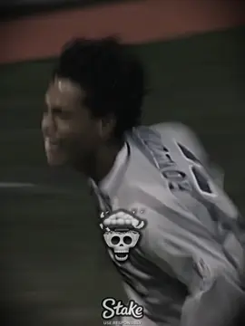 Ronaldinho PSG Skills ☠️ #ronaldinho #psg #skills #football #blowthisup