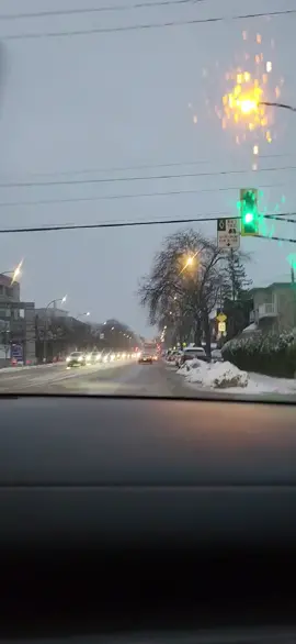 #canada_life🇨🇦 #الشعب_الصيني_ماله_حل😂😂 #algerienneaucanada🇩🇿 #@oum iyad habibtiiiiiii merci pour la prise de vidéo ♥️