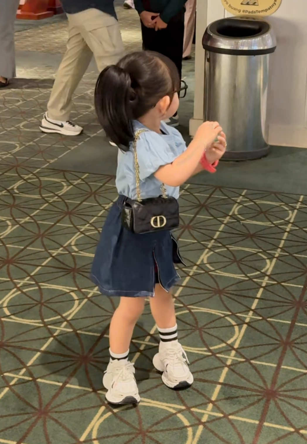 Cek outfit d sni 👉🏻 #@Momyratu #masyaallahtabarakkallah #allahummabarik #fypシ゚ #ootdfashion #outfitforbabyforkid 