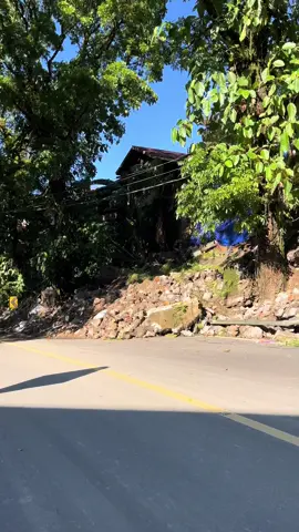 Update kondisi terkini jalan jembatan kembar di perbatasan kota Padang Panjang silaing bawah dan mega mendung dalam proses perbaikan dan pembersihan material 1 Desember 2025. Pray for sumbar #fyp #padangpanjang #padangsumbar 