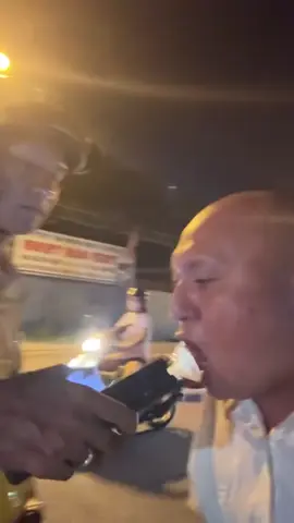 Xém xíu nữa nuốt luôn cái máy 😆😆