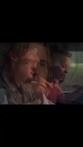 feliz 1 ano, meu amor. chegamos a um ano, quando nesse mesmo dia do ano passado eu achava que isso não teria passado de um mês. é estranho pensar que nesse mesmo dia no ano passado estávamos nos conhecendo, sem saber de nada que aconteceria entre nós, sem ao menos conseguir deduzir o que aconteceria entre nós, eu posso estar o quão mal for como eu tô agora, mas não vou deixar esse dia passar como qualquer outro dia qualquer, é o nosso primeiro ano juntos, eu não quero passar o resto da minha vida me culpando por não ter comemorado o suficiente. eu te amo, obrigada por ter aguentado tudo que aguentou junto comigo, um término e quase outro término forçado, eu amo você. vou me casar com você. se você me pedir o mundo, eu daria. vc é o meu maior orgulho, vc é o homem que vou me casar, vc é a pessoa certa. até que você não demorou muito pra chegar, eu tinha 16 anos apenas quando conheci o amor de toda minha vida. para sempre, eu te amo. @Dokkusai #thenotebook #romance 